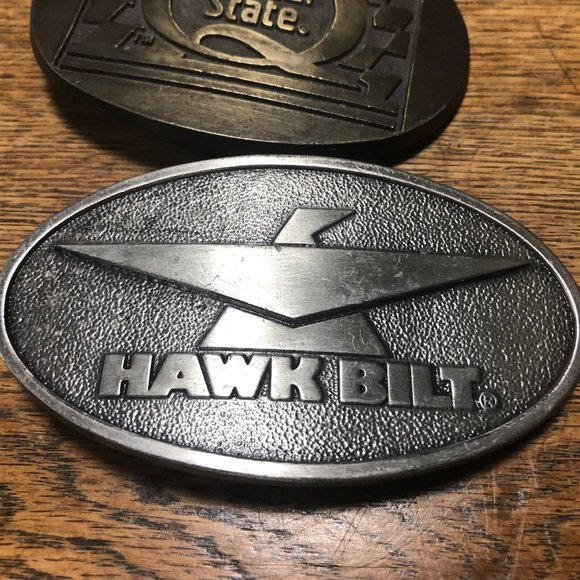Vintage Lot of 2 Belt Buckles Quaker State and Hawk Bilt - Picture 3 of 8